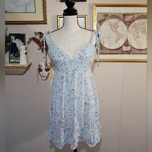 Sky & Sparrow Light Blue Floral Midi Dress